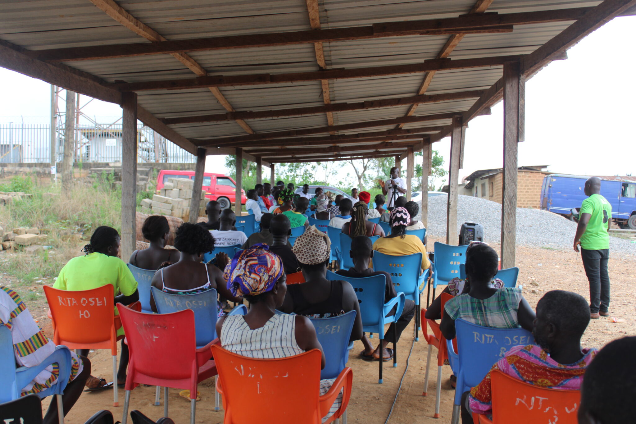 Community members training to use GFW tools